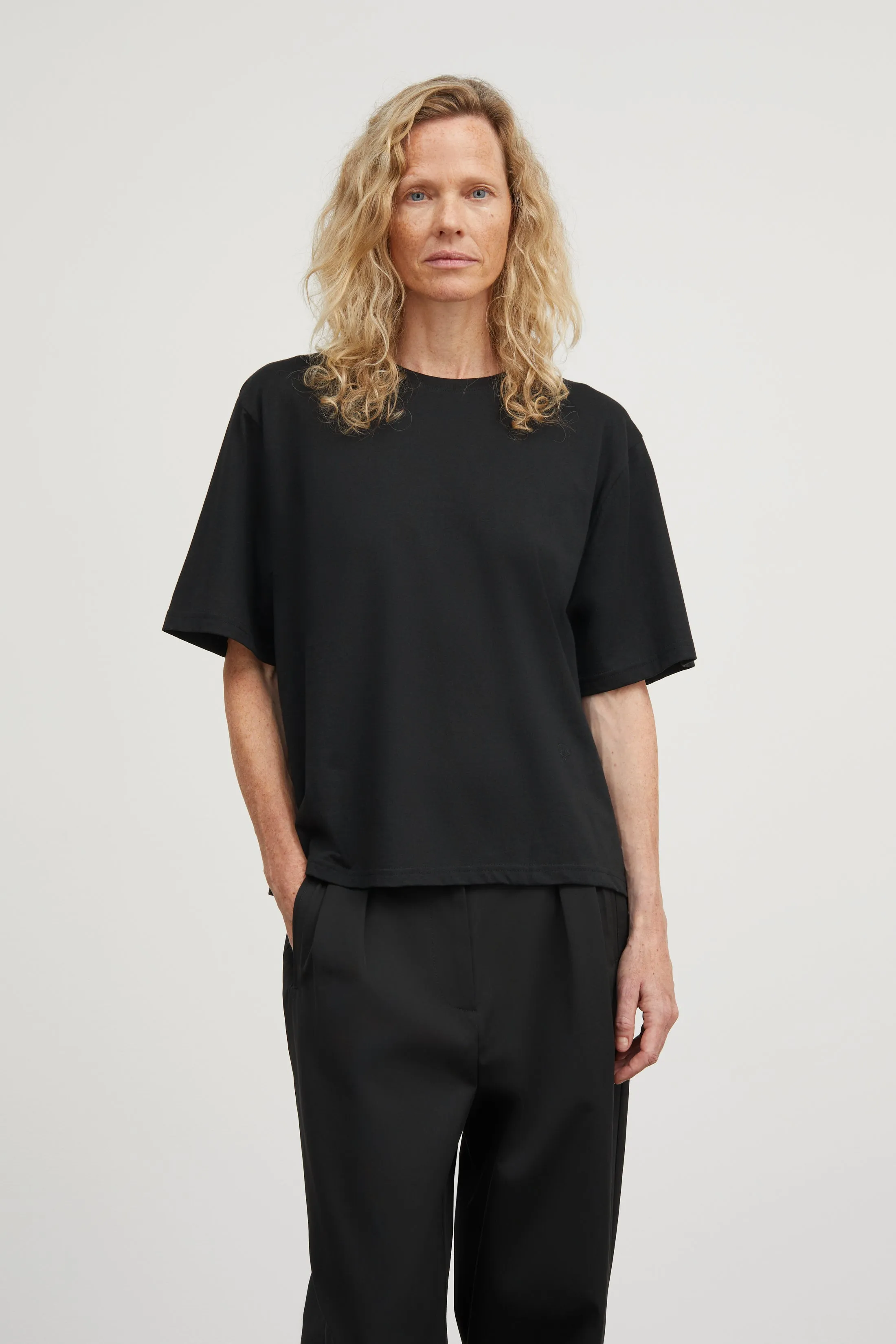 Andy oversize tee - Black sold by Skall Studio product image thumbnail 2