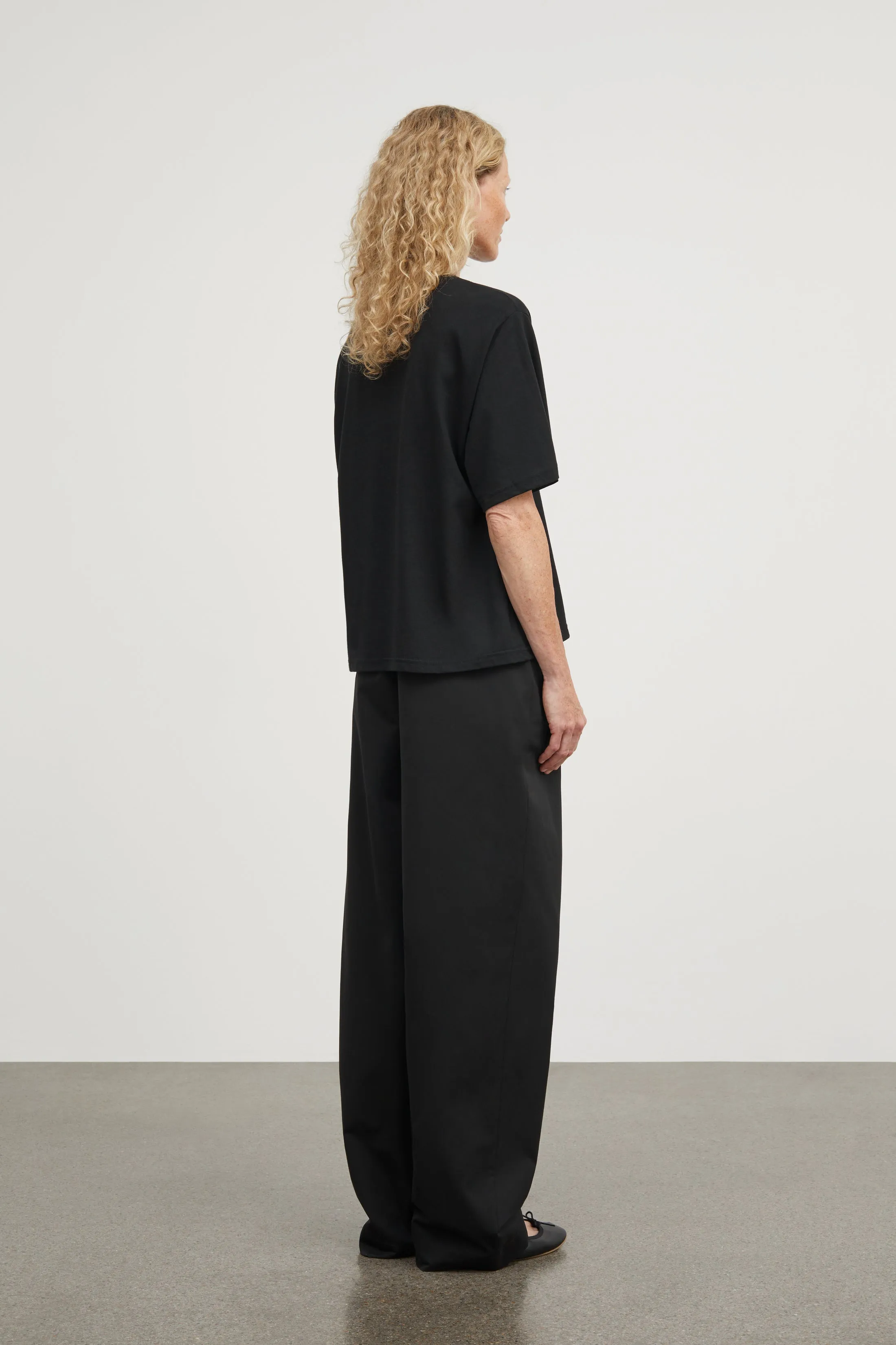 Andy oversize tee - Black sold by Skall Studio product image thumbnail 4