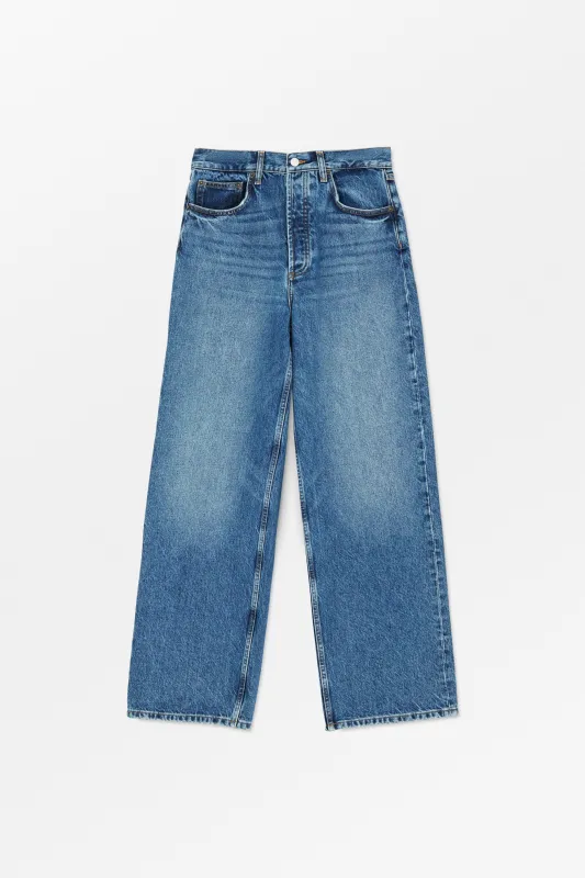 Cole jeans - Slouchy blue sold by Skall Studio