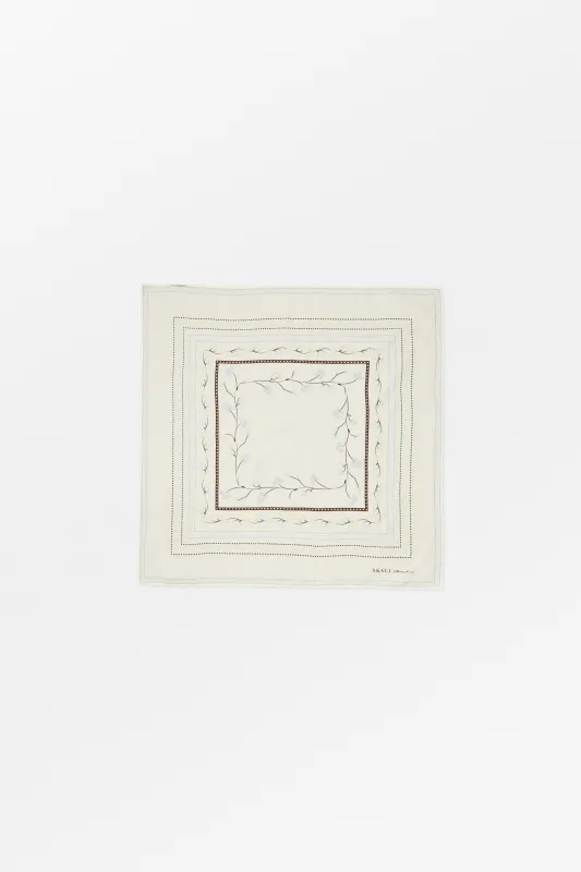 Skall floral scarf 55x55 - Off white made by Skall Studio