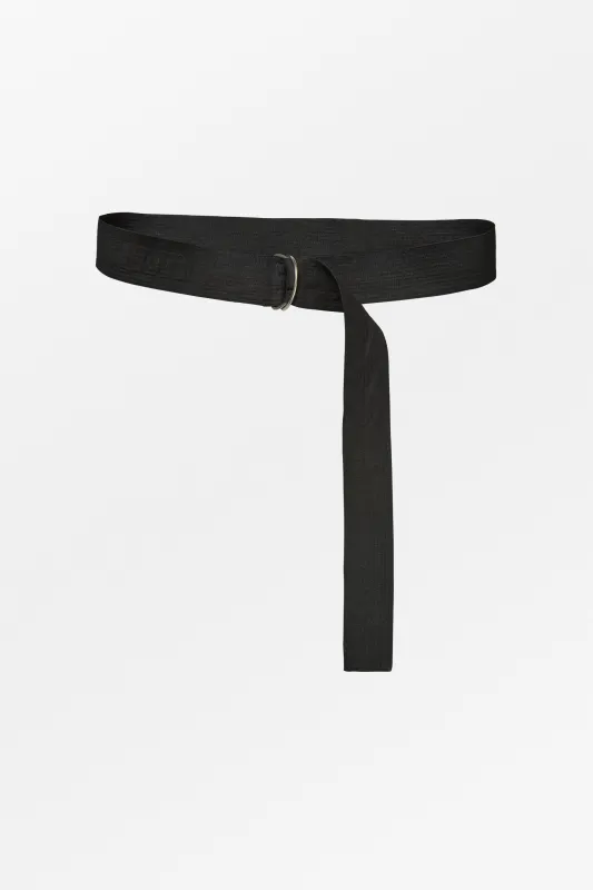Momou belt - Black made by Skall Studio