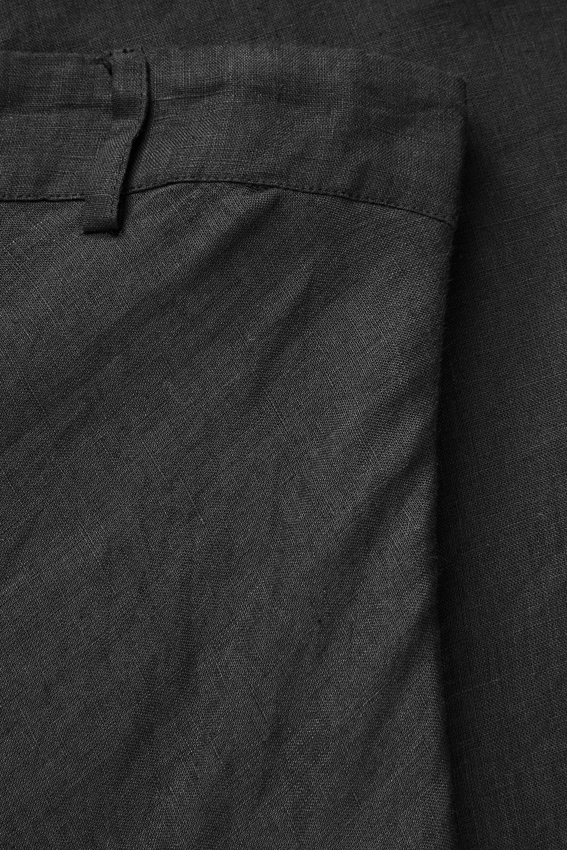 Emina skirt - Black sold by Skall Studio product image thumbnail 5