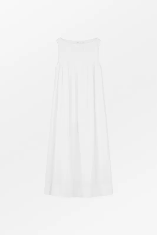 Pavlova dress - Optic white made by Skall Studio
