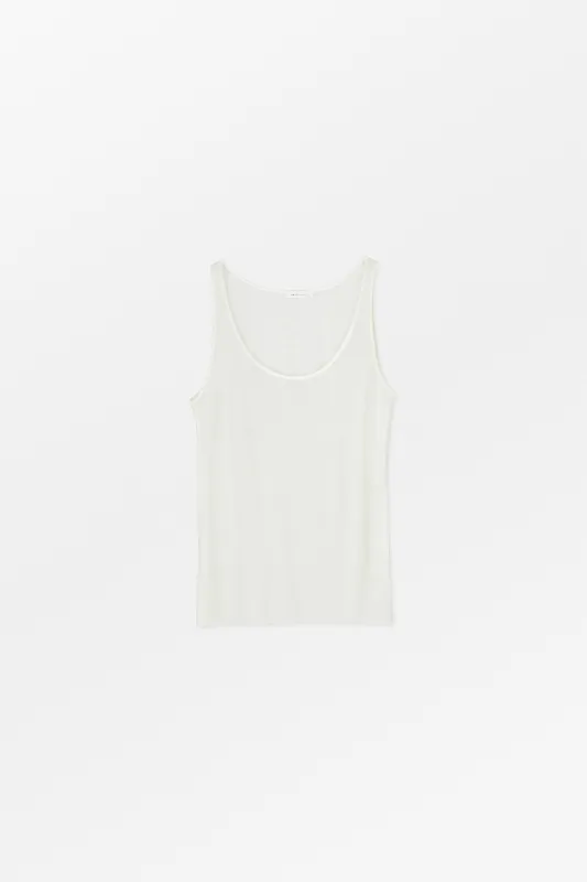 Amy Top - Off white made by Skall Studio