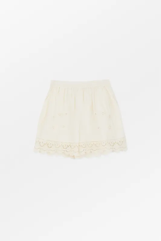 Tallulah shorts - Antique white made by Skall Studio