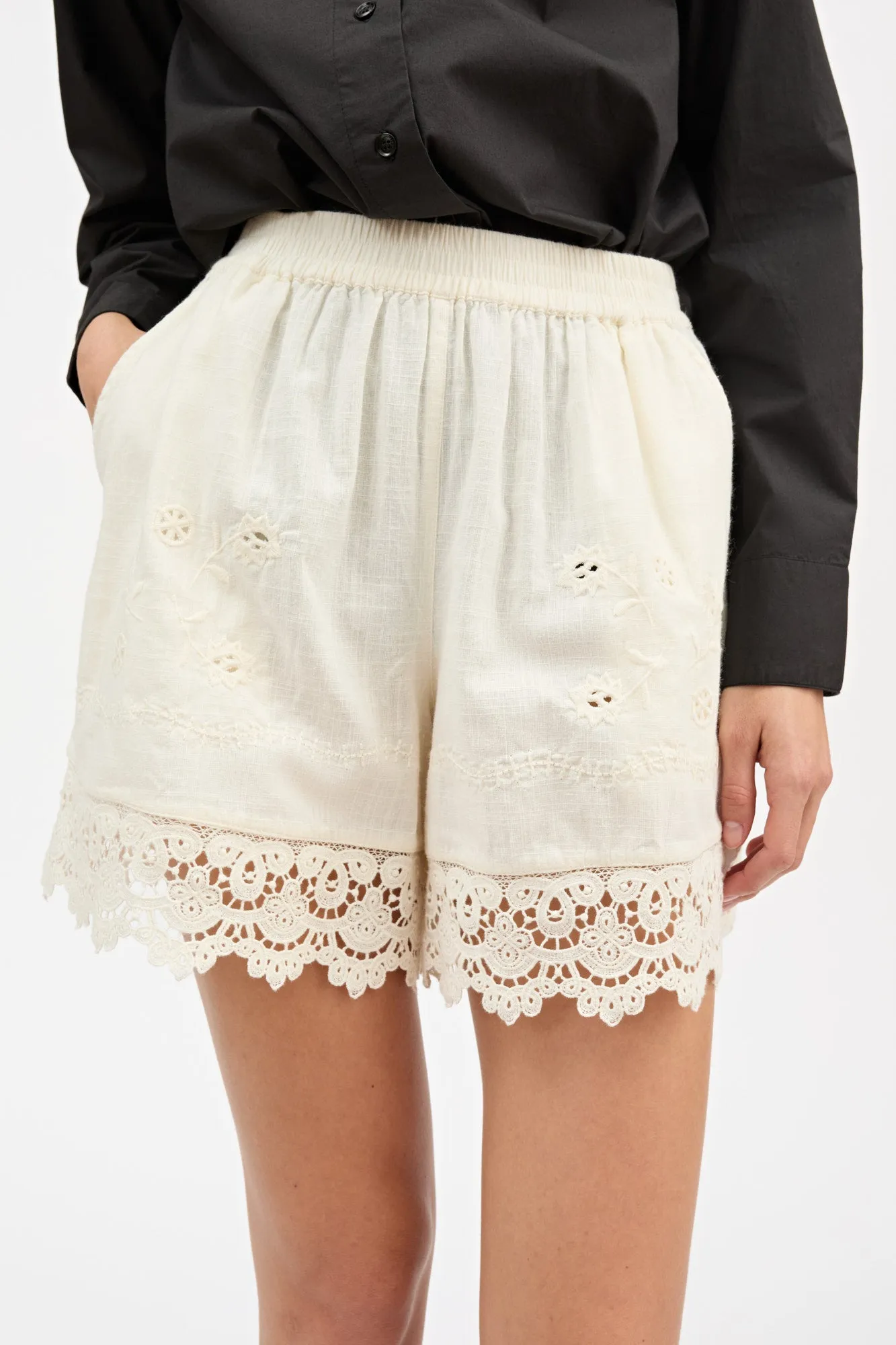 Tallulah shorts - Antique white sold by Skall Studio product image thumbnail 2