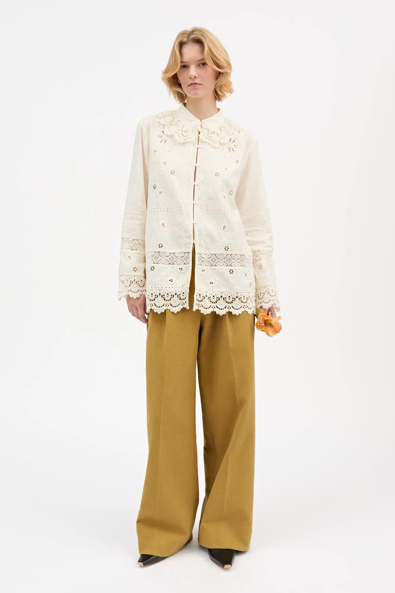Tallulah shirt - Antique white sold by Skall Studio product image thumbnail 3