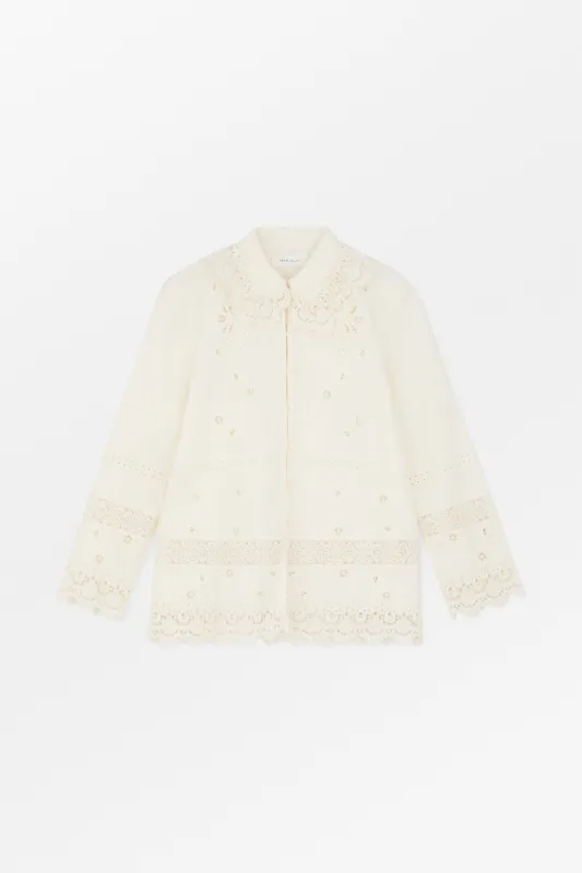 Tallulah shirt - Antique white made by Skall Studio