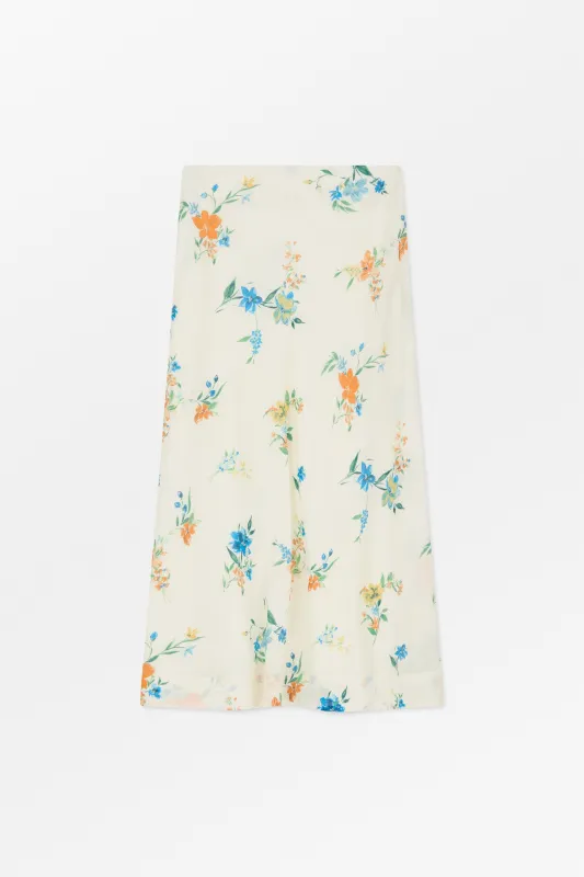 Mila skirt - Flower bouquet made by Skall Studio