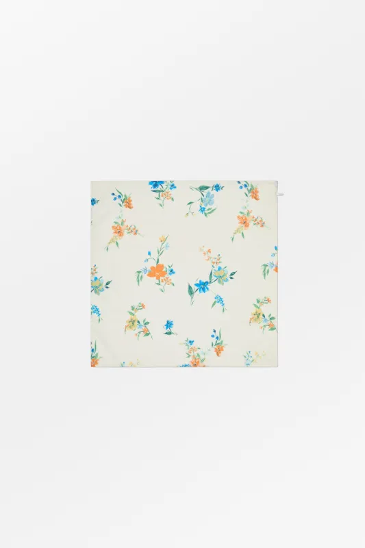 Daffodil scarf 55x55 - Flower bouquet made by Skall Studio