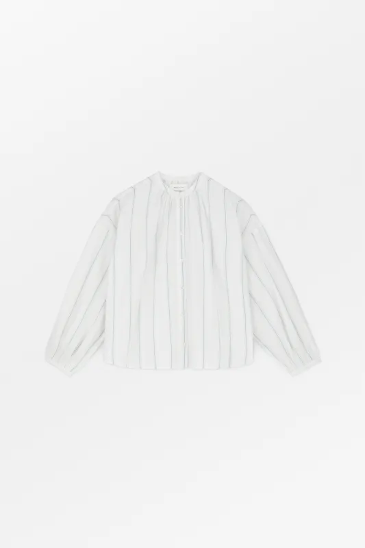 Cilla shirt - White/Navy stripe made by Skall Studio
