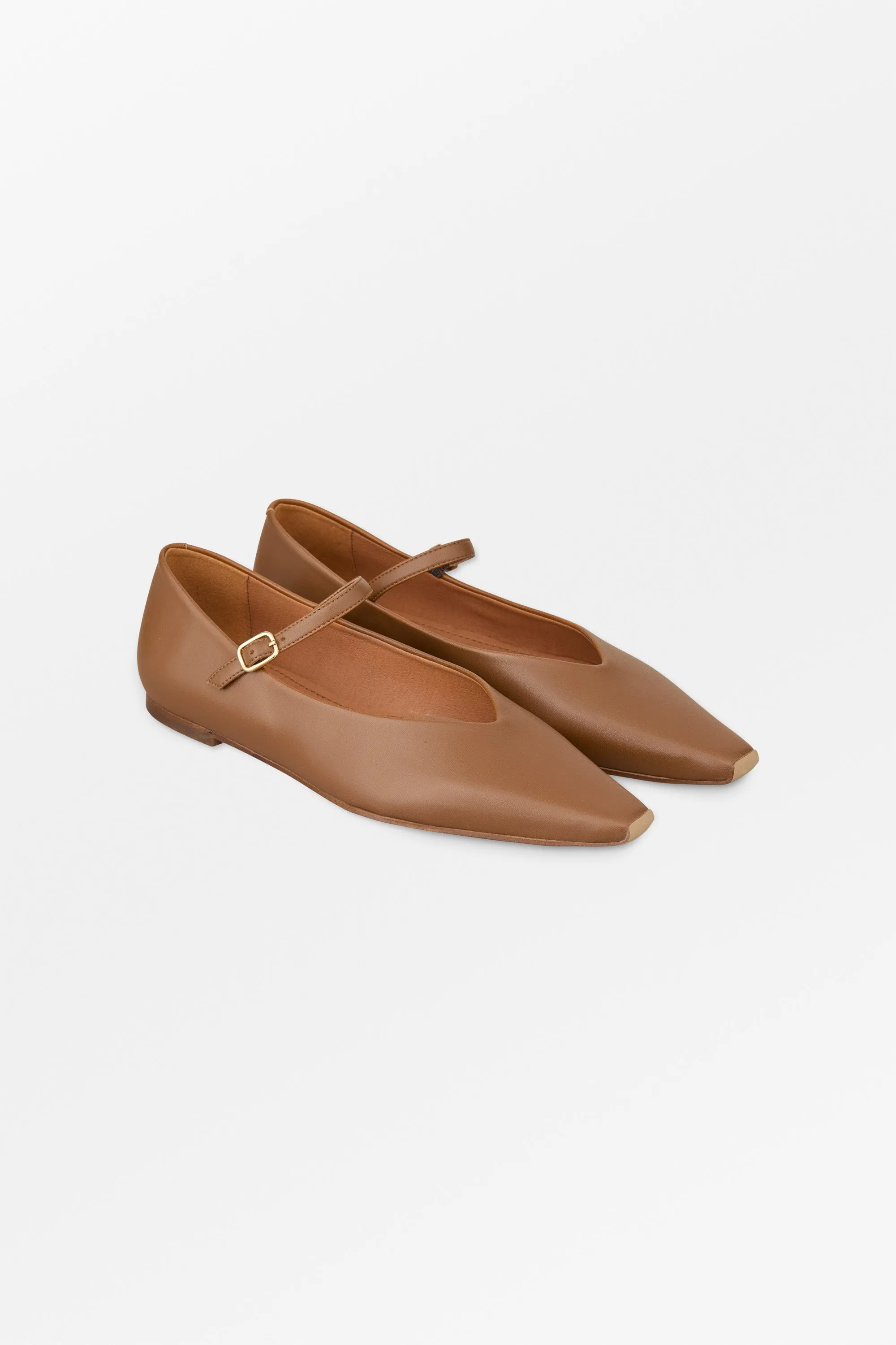 Pointy mary jane - Cognac sold by Skall Studio product image thumbnail 2