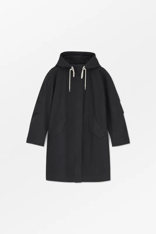 Village parka coat - Black made by Skall Studio