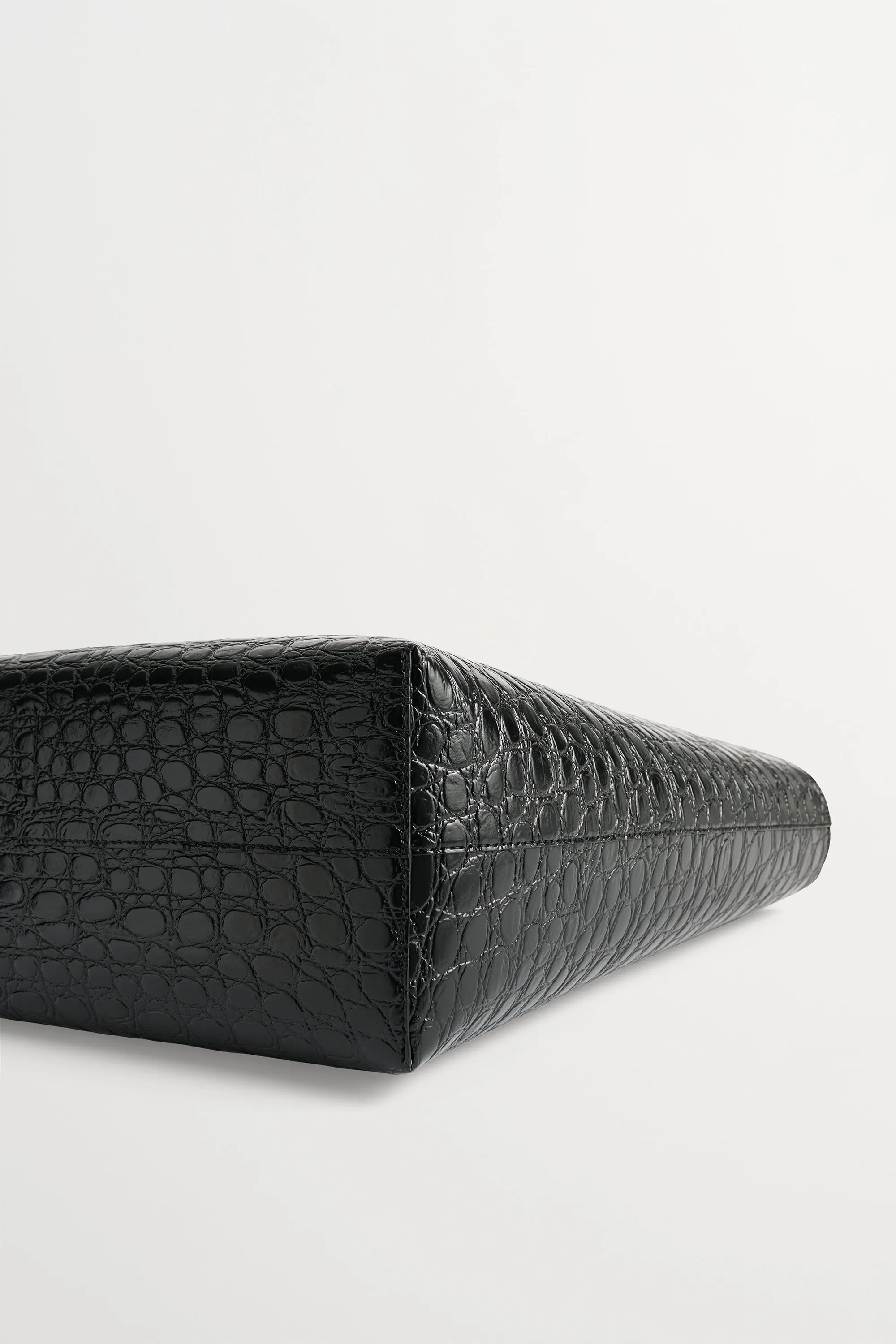 Medium city tote - Croco black sold by Skall Studio product image thumbnail 5