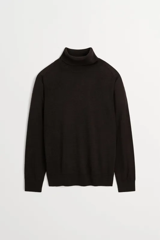 Amara t-neck jumper - Dark brown made by Skall Studio