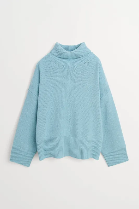Silene t-neck - Aqua made by Skall Studio