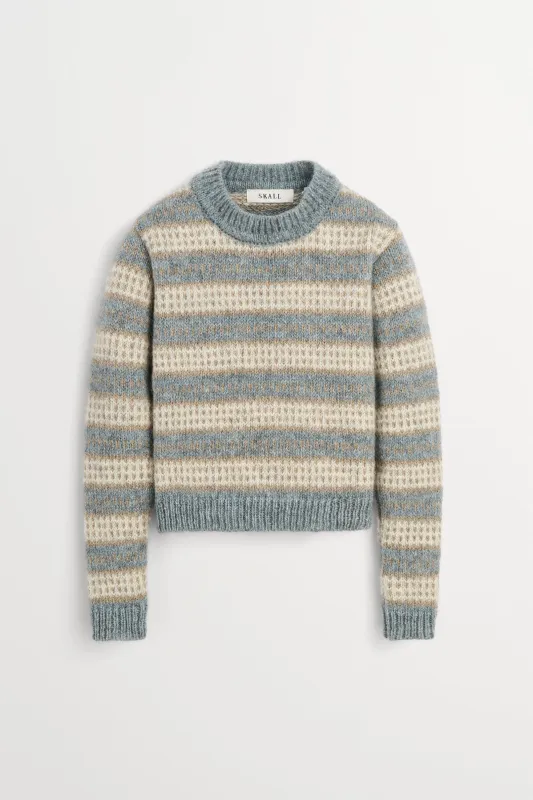 Svala o-neck - Sand/Beige/Stormblue intarsia made by Skall Studio