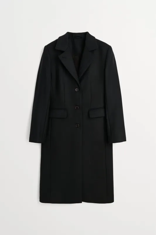 Mavis coat - Black made by Skall Studio