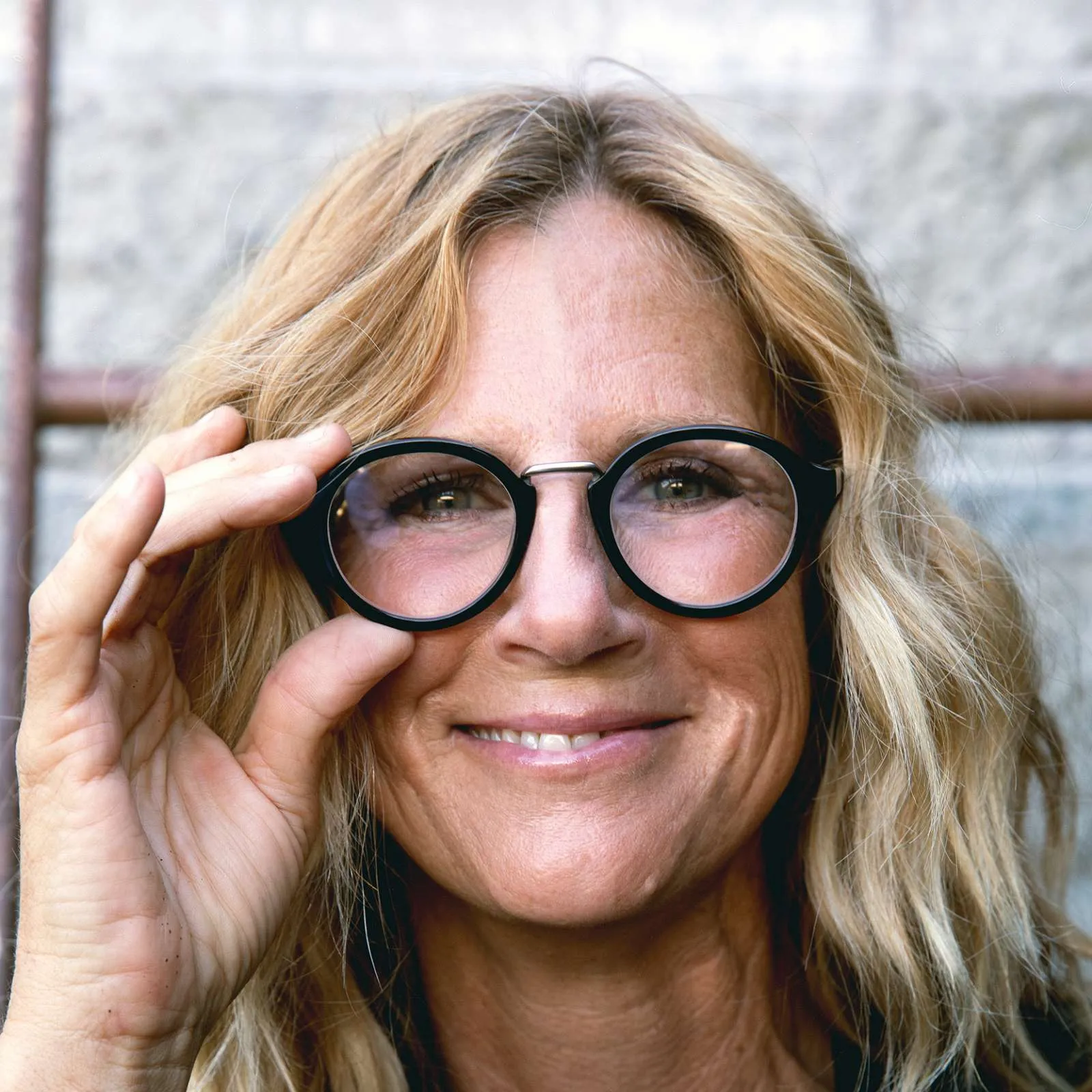 Gramophone | Reading Glasses sold by Caddis product image thumbnail 2