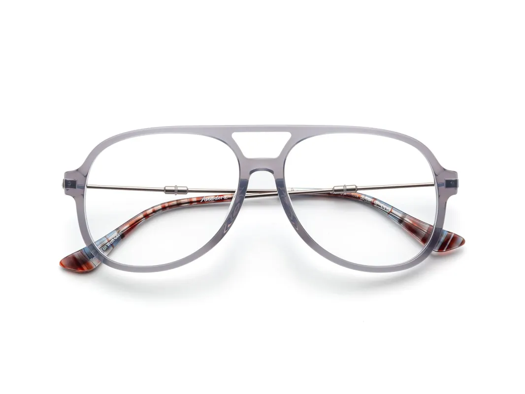 Aviadora | Custom Light Responsive Progressive Glasses made by Caddis