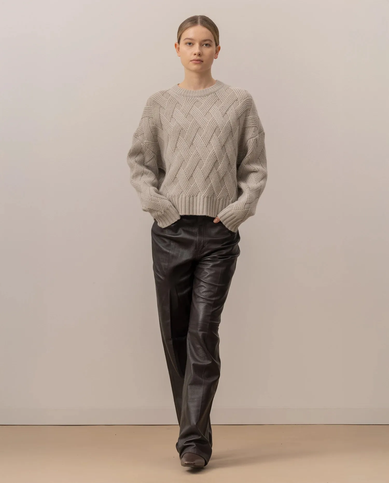 Woll-Mischung Pullover in Grau - Lockerer Schnitt sold by Allude product image thumbnail 2