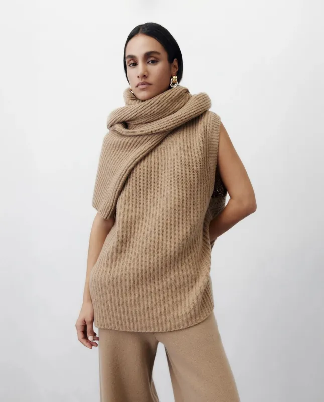 Woll-Mischung Pullover in Beige sold by Allude