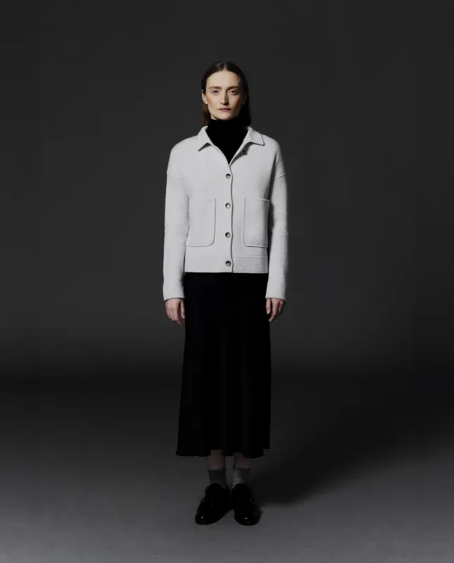 Rock aus Seide in Schwarz sold by Allude