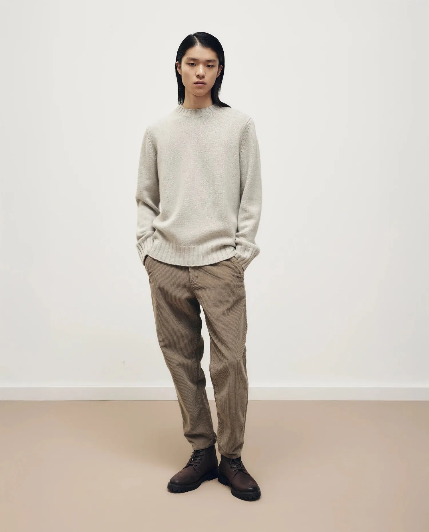 Cashmere Pullover in Grau - Gerade Passform sold by Allude