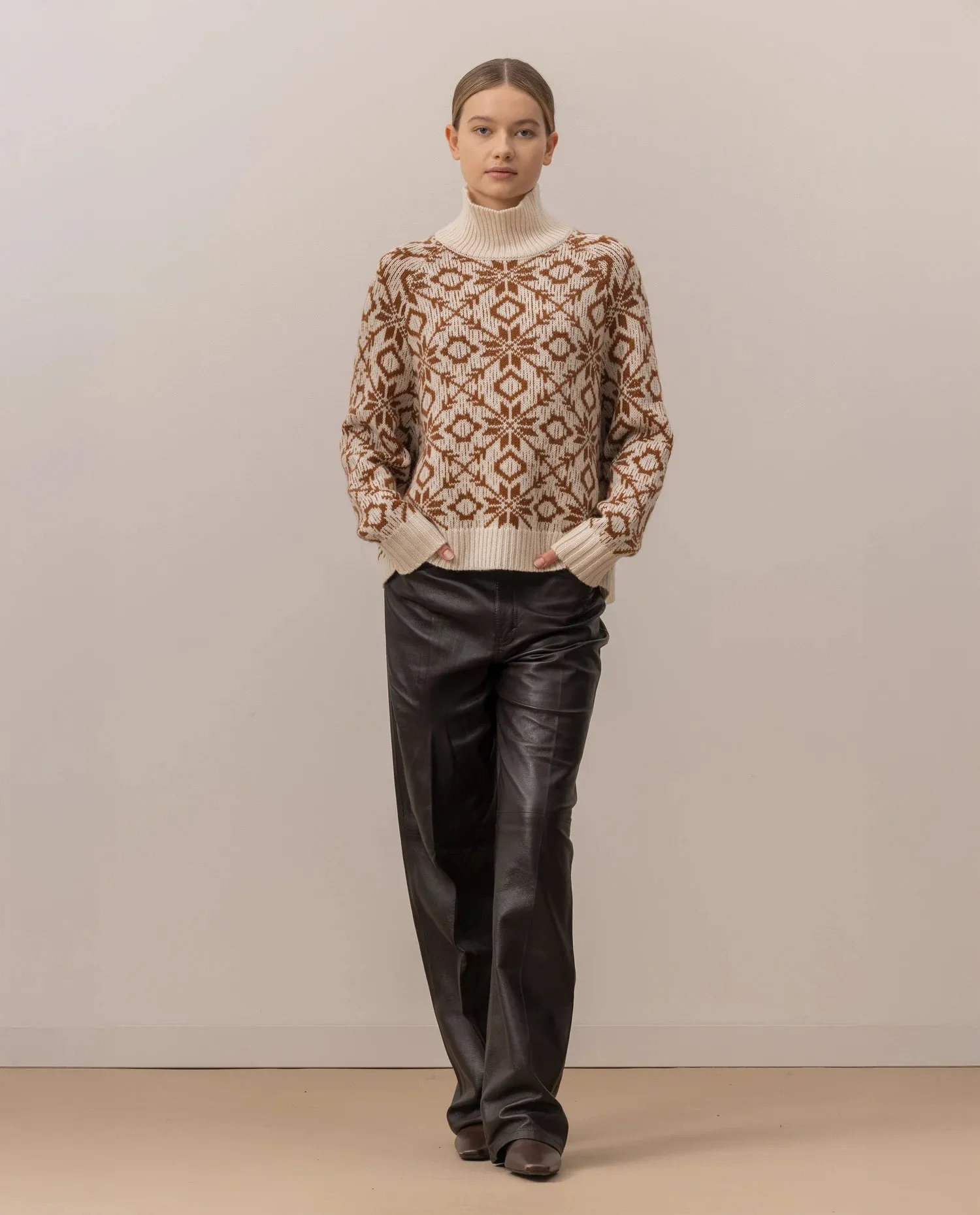 Woll-Mischung Pullover in Creme - Lockerer Schnitt sold by Allude