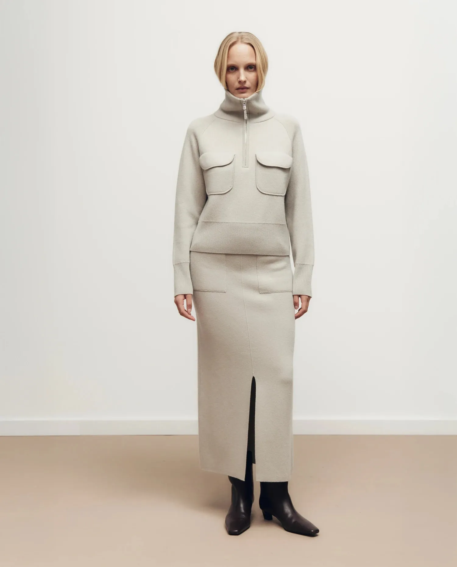 Woll-Mischung Rock in Grau - Gerade Passform sold by Allude