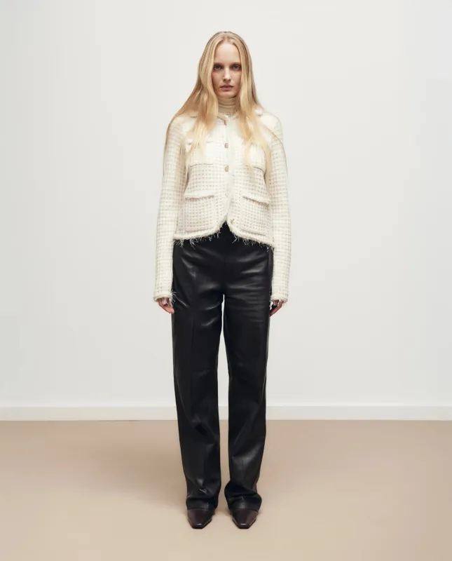 Woll-Mischung Strickjacke in Creme - Gerade Passform sold by Allude