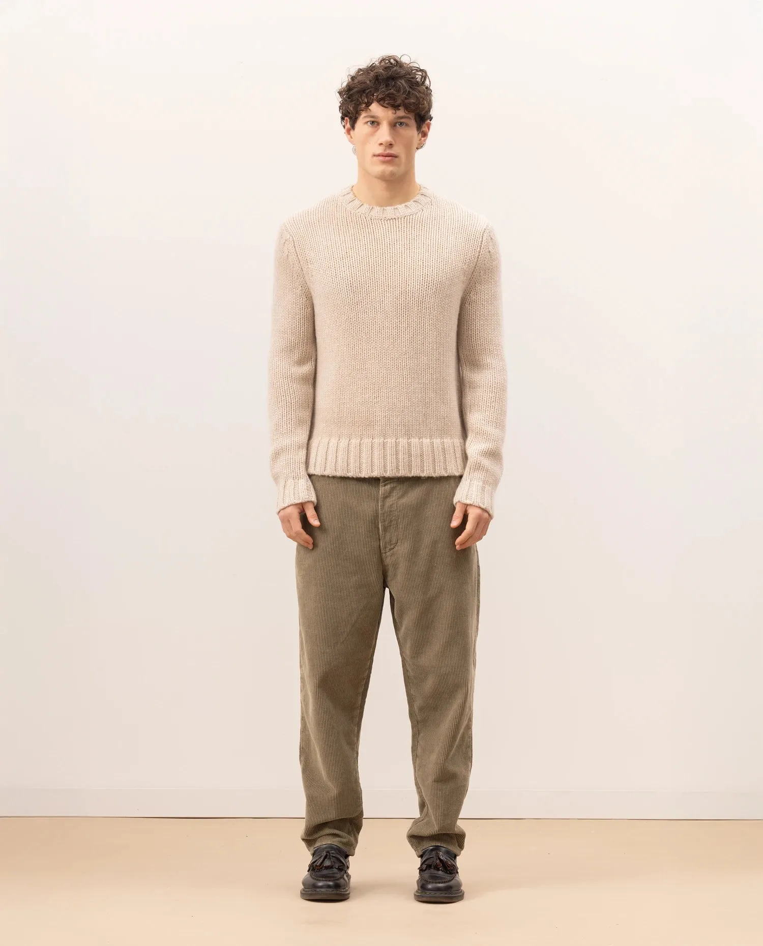 Cashmere Pullover in Beige - Gerade Passform sold by Allude product image thumbnail 2