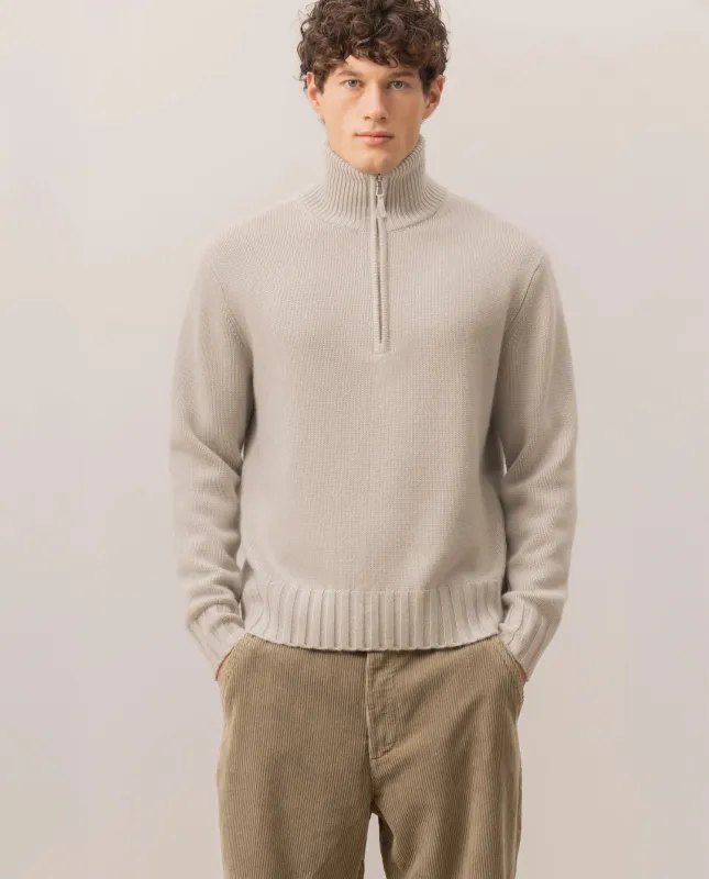 Cashmere Pullover in Grau - Gerade Passform sold by Allude