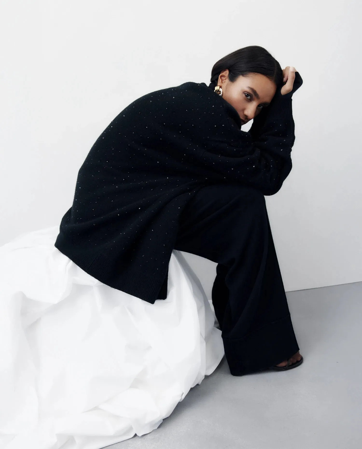 Cashmere Pullover in Schwarz sold by Allude product image thumbnail 3