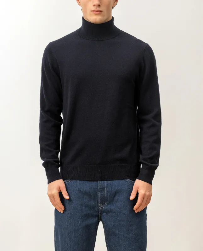 Rollkragen Pullover aus Cashmere in Navy sold by Allude