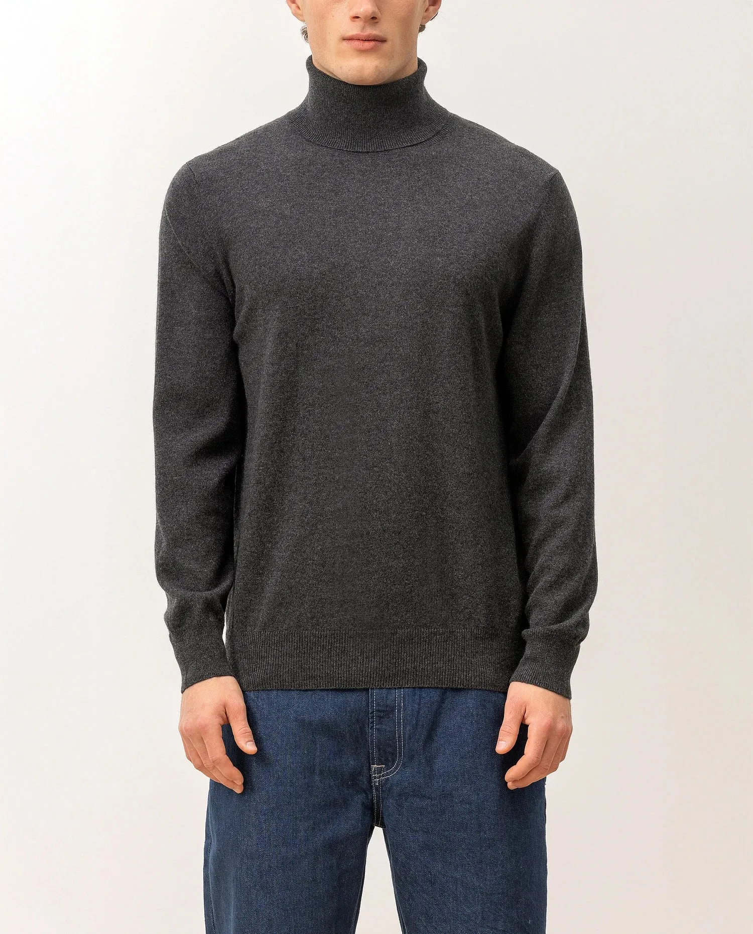 Rollkragen Pullover aus Cashmere in Grau sold by Allude