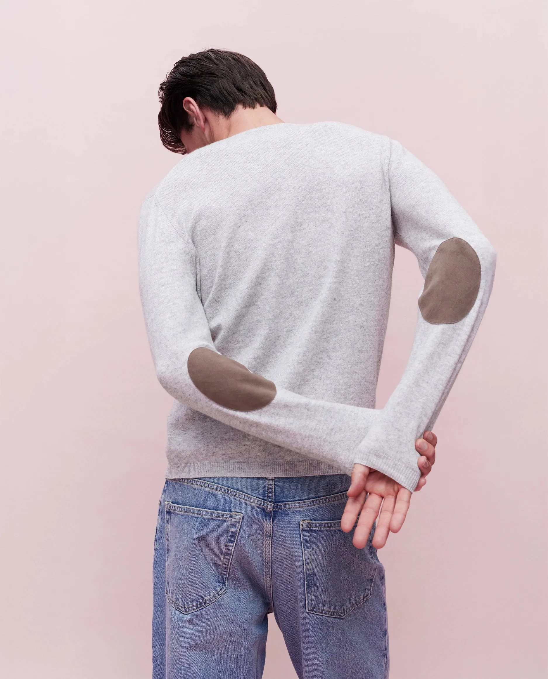 Baumwoll Mischung Pullover in Grau sold by Allude product image thumbnail 4