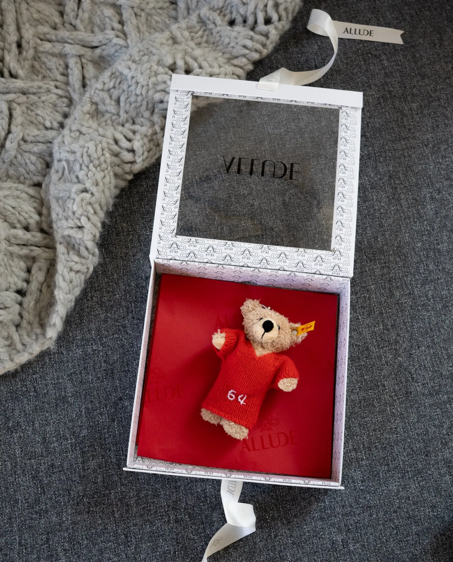 Valentine's Day Edition - Allude Cashmere Charm Bag Hanger sold by Allude product image thumbnail 5