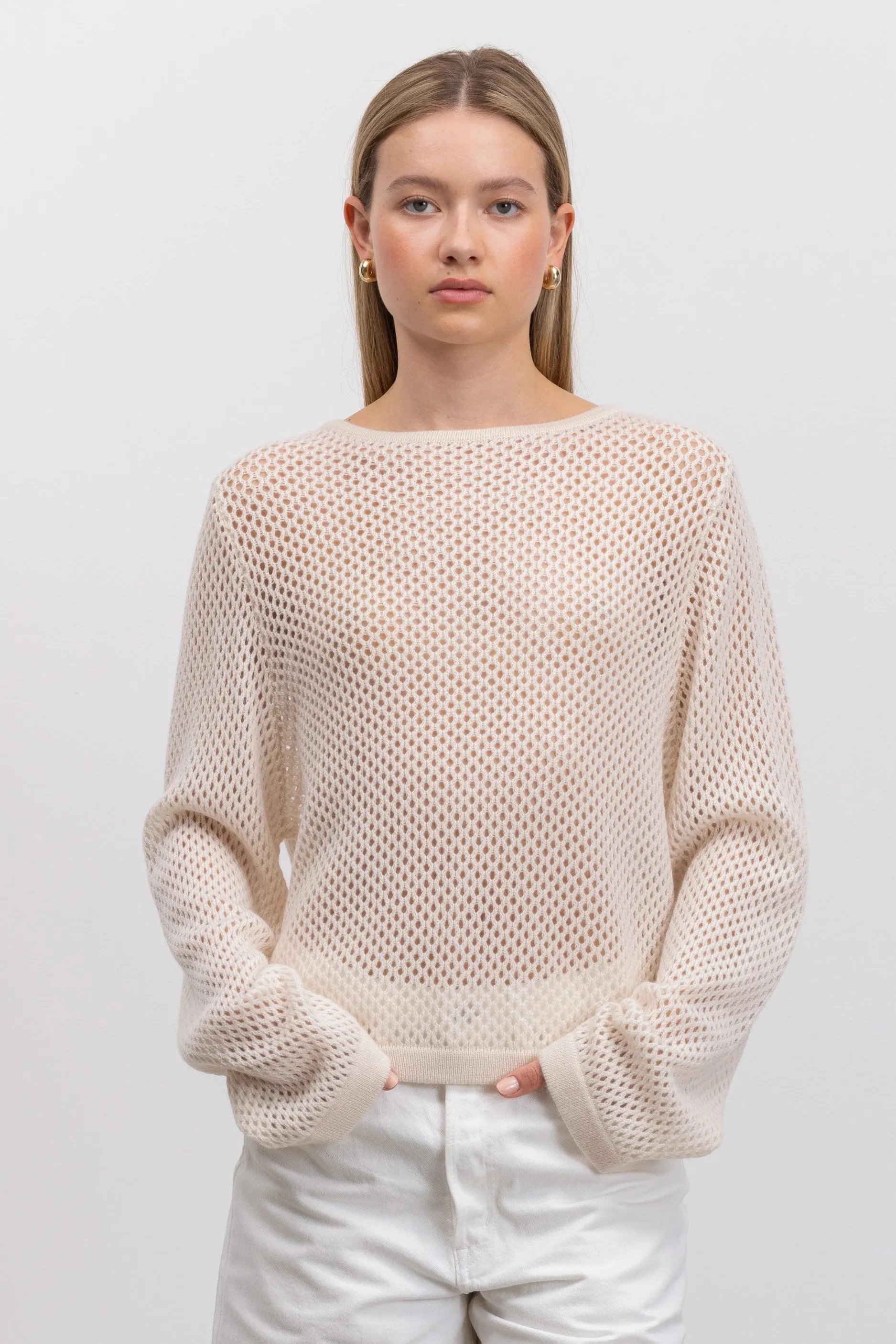 Woll-Mischung Pullover in Creme sold by Allude product image thumbnail 2