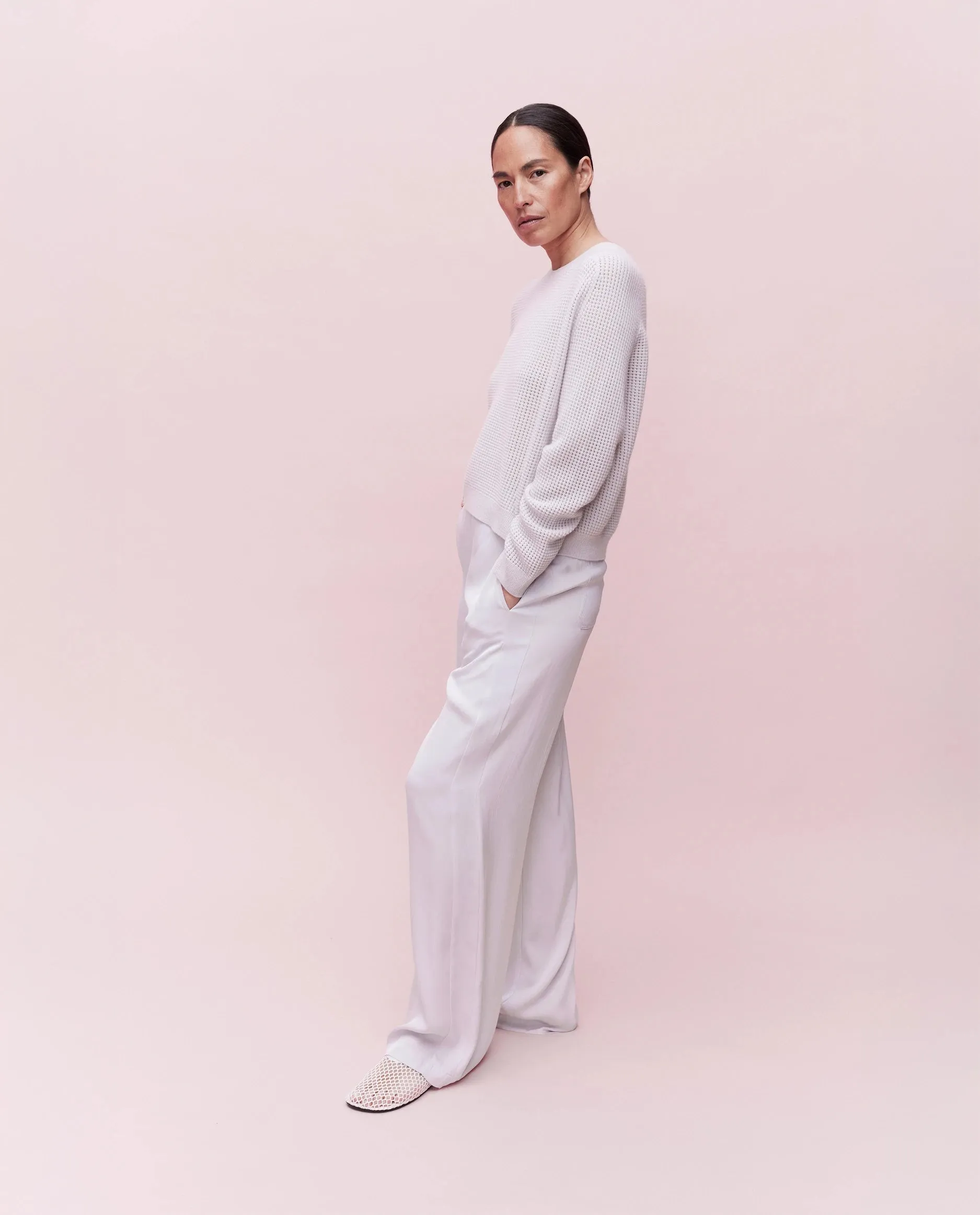 Woll-Mischung Pullover in Grau sold by Allude product image thumbnail 2