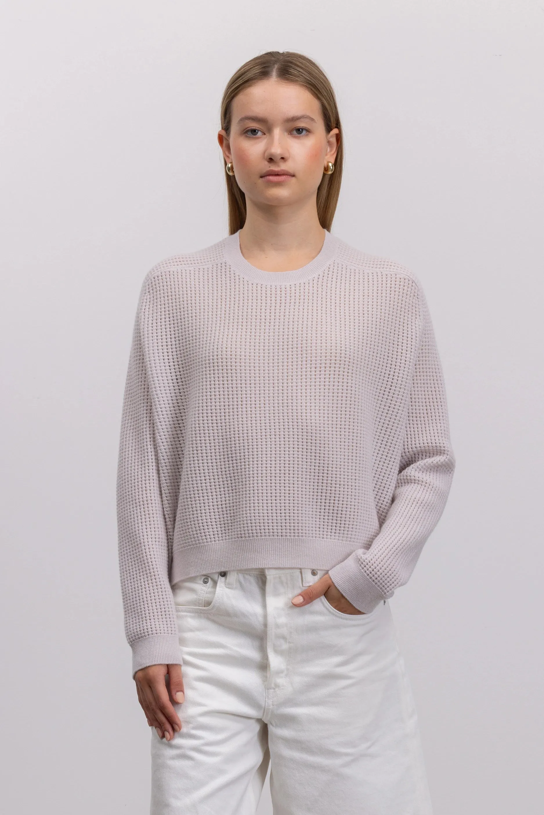 Woll-Mischung Pullover in Grau sold by Allude product image thumbnail 4
