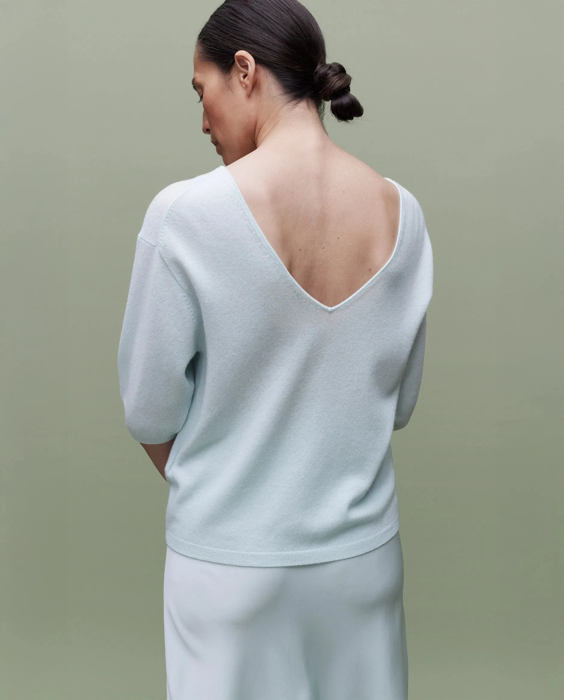 Woll-Mischung Pullover in Grün sold by Allude product image thumbnail 2