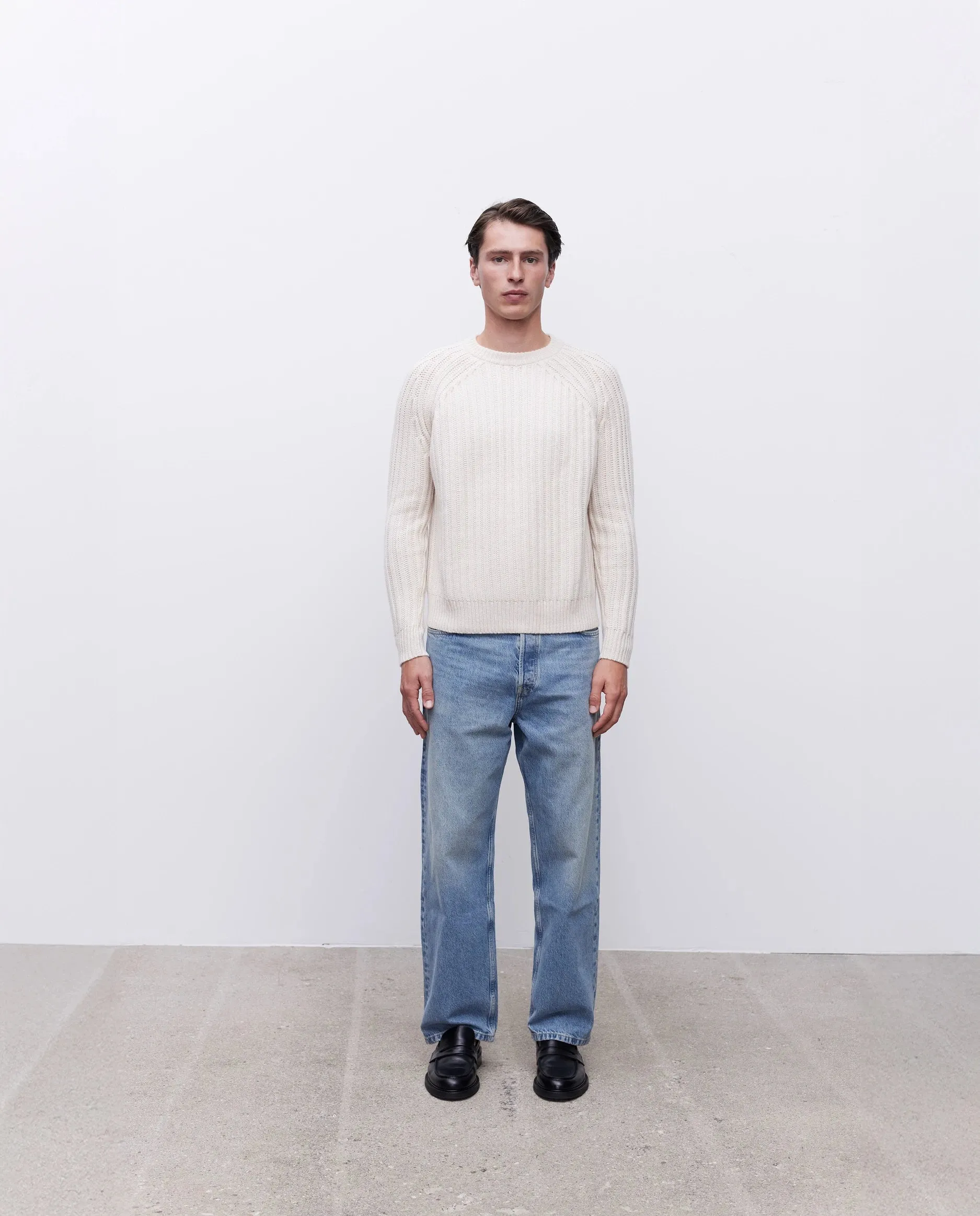 Woll-Mischung Pullover in Creme sold by Allude product image thumbnail 4