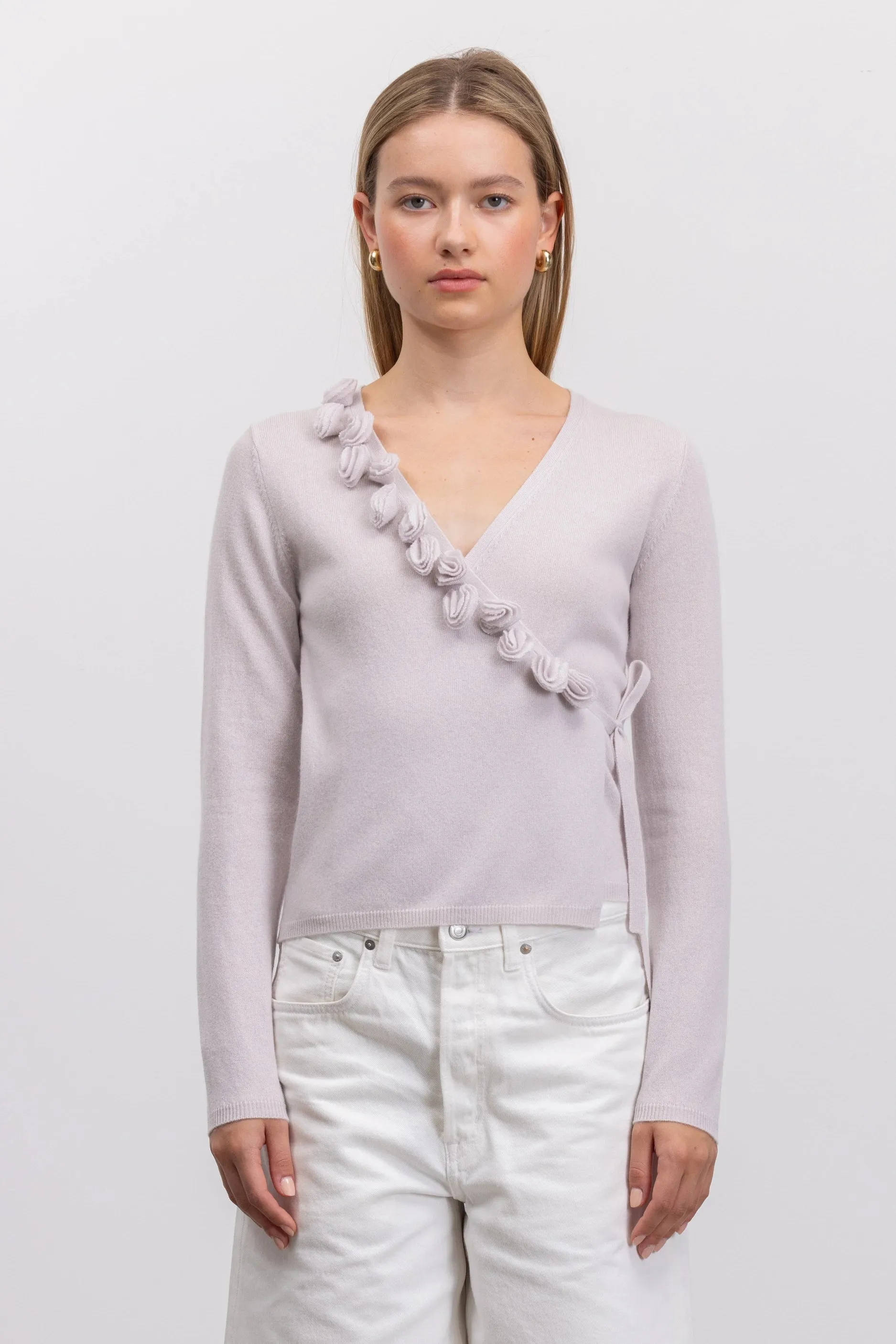 Woll-Mischung Strickjacke in Grau sold by Allude product image thumbnail 2