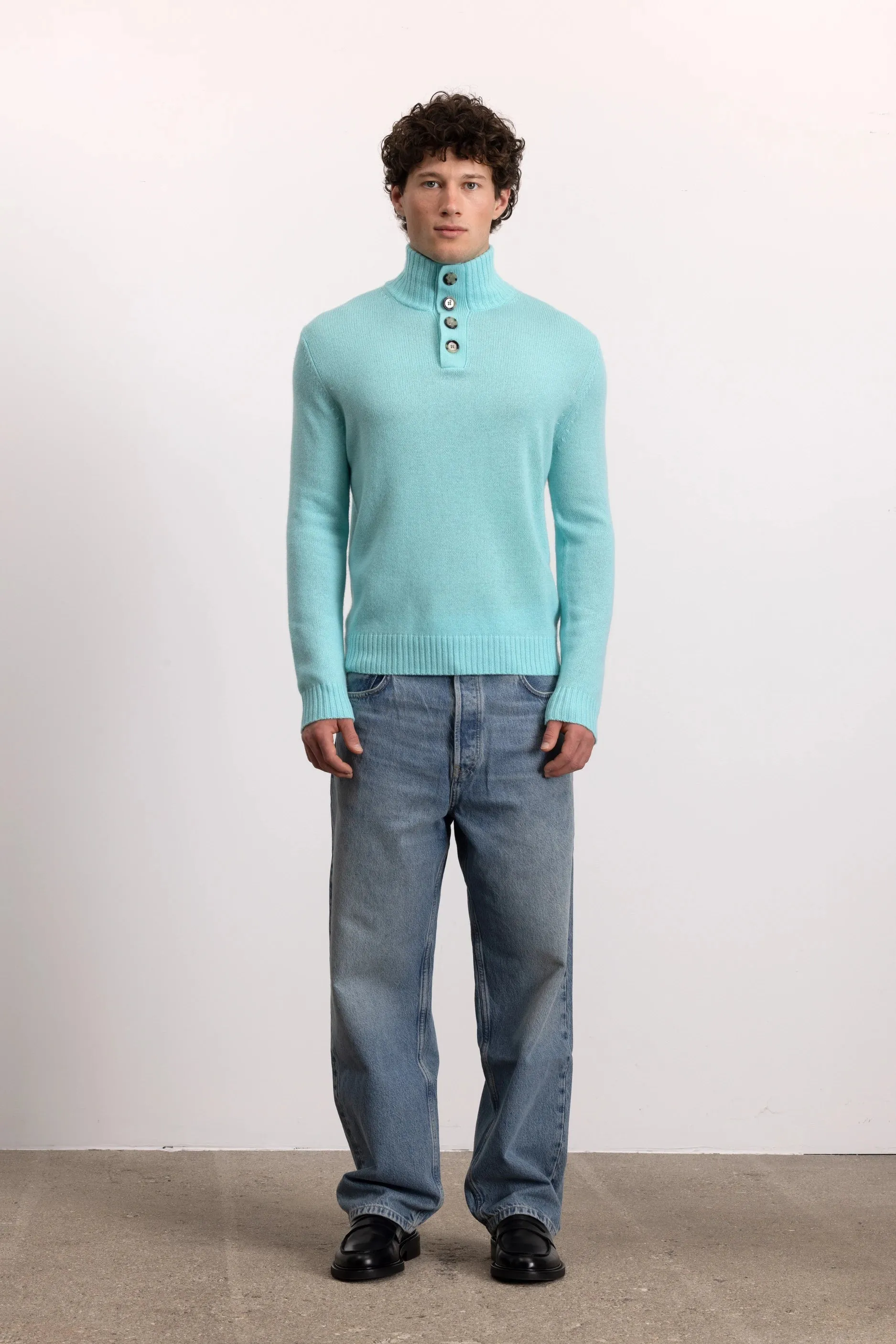 Woll-Mischung Pullover in Grün sold by Allude product image thumbnail 5