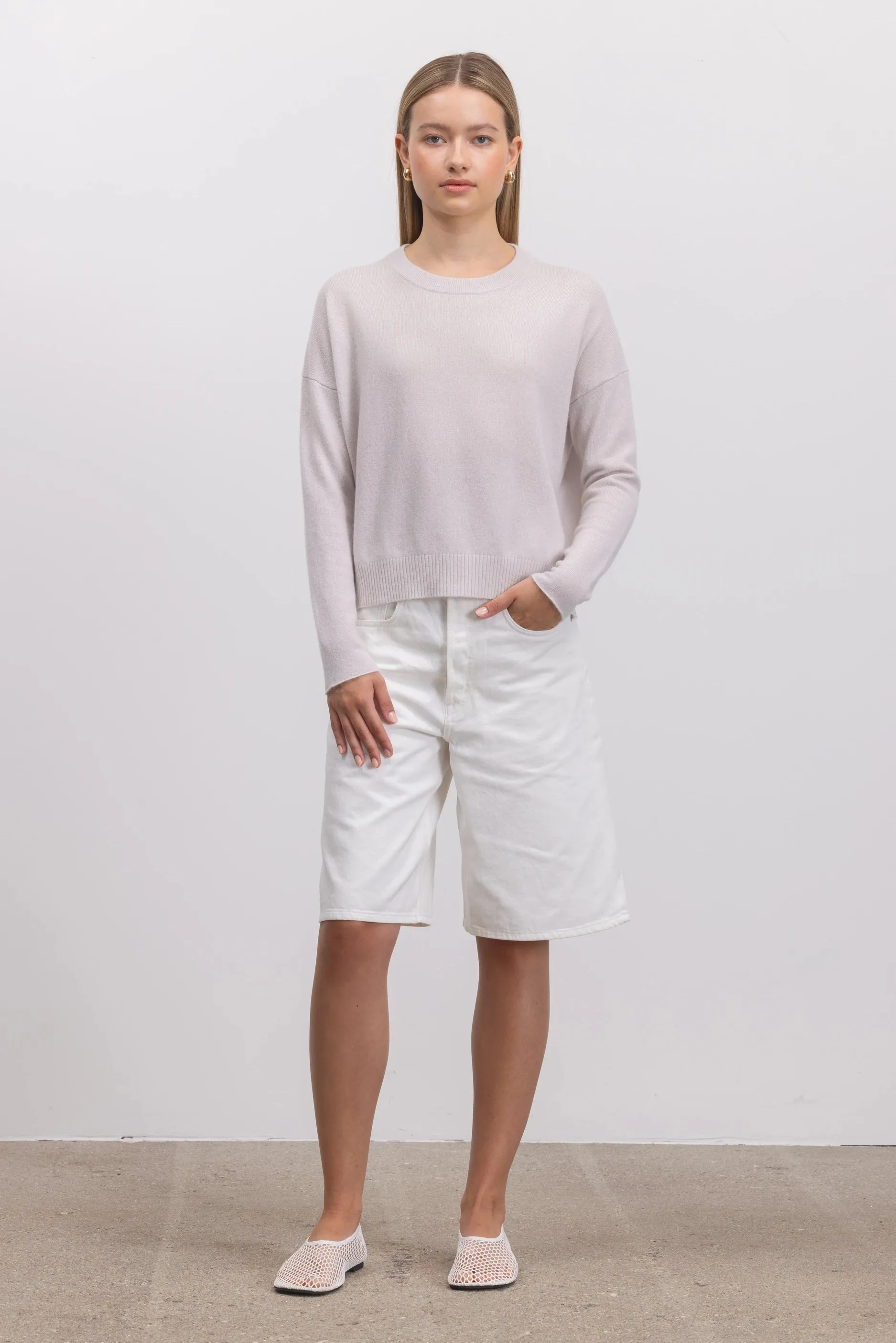 Cashmere Pullover in Grau sold by Allude product image thumbnail 5