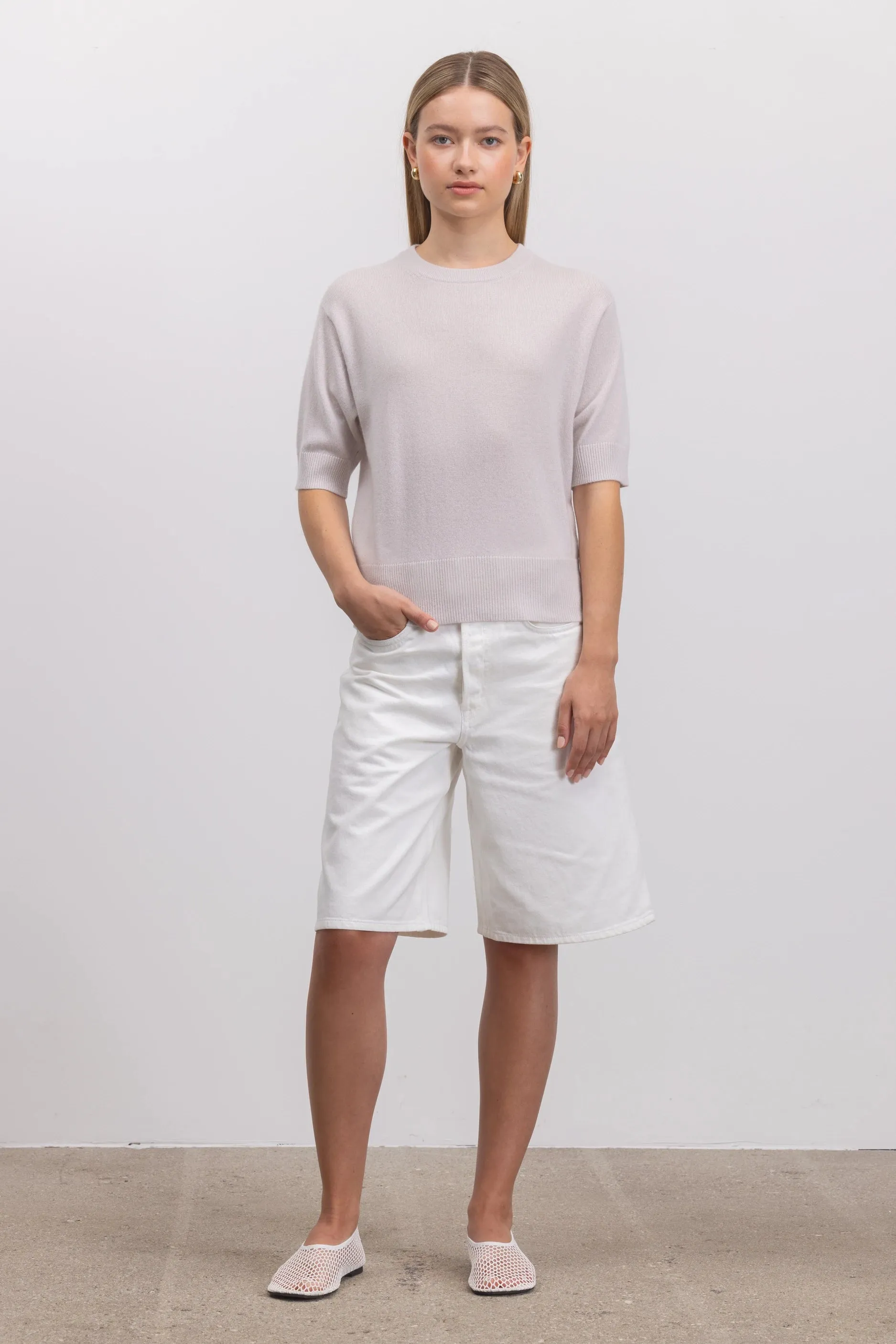 Cashmere Pullover in Grau sold by Allude product image thumbnail 5