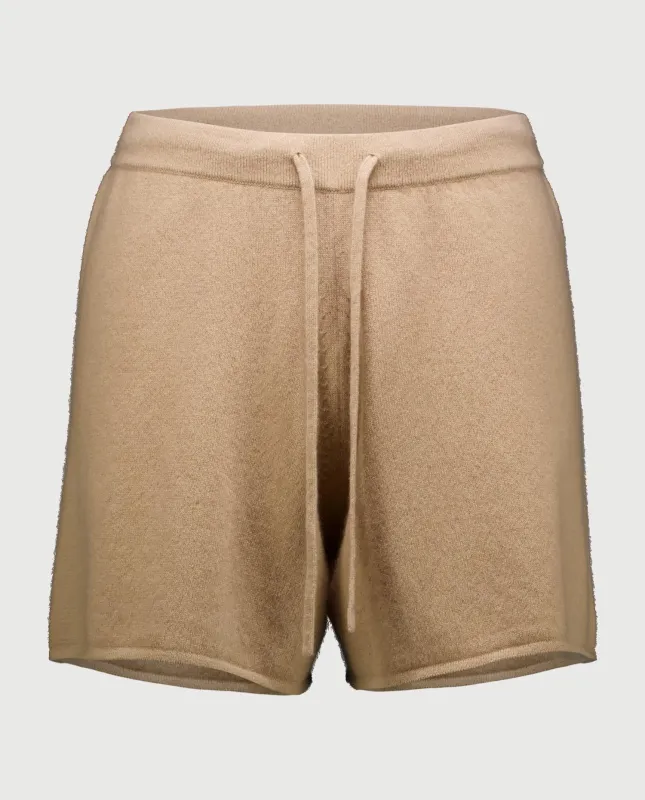 Cashmere kurze Hose in Beige sold by Allude