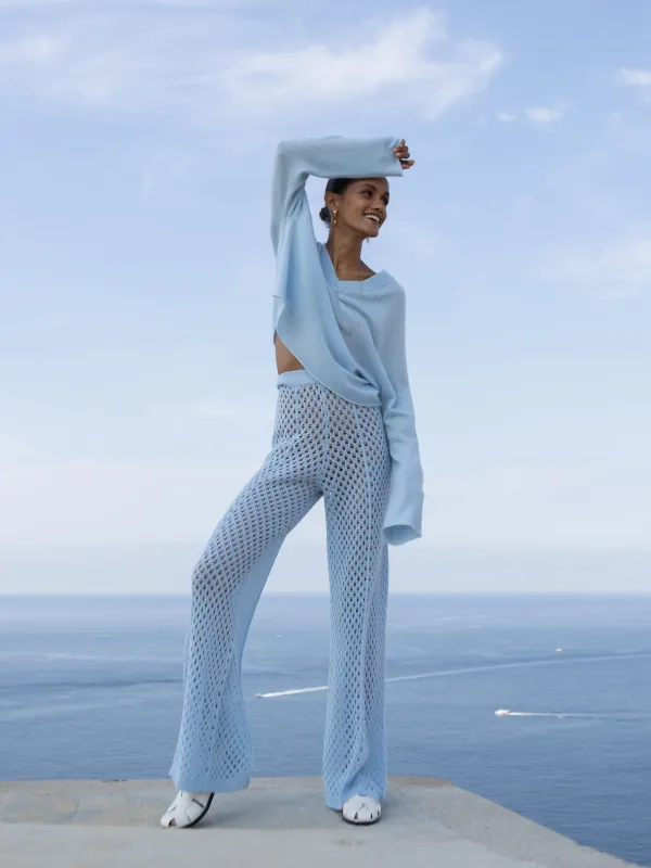 Cashmere Pullover in Blau sold by Allude