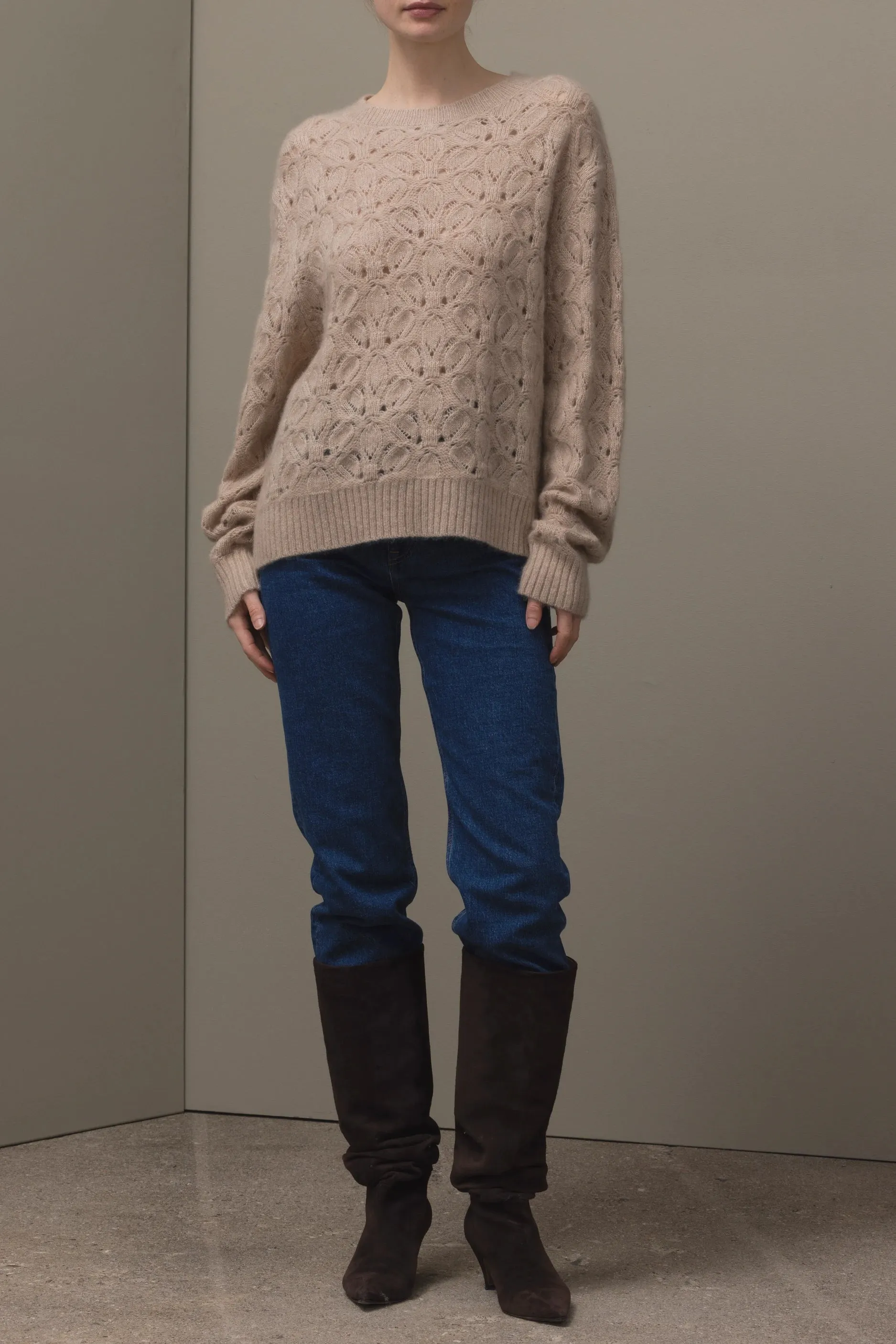 Cashmere Mischung Pullover in Beige sold by Allude product image thumbnail 2